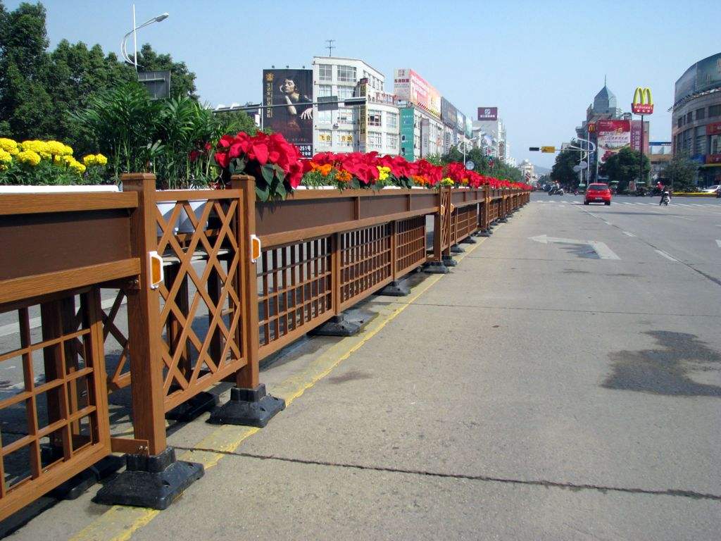 南宁道路护栏哪家好